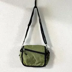 オリーブグリーン ショルダーバッグ