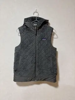 『patagonia リバーシブルフリースファーベスト』のサムネイル