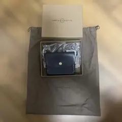 ARTS&CRAFTS 財布 黒New Trifold walletのサムネイル
