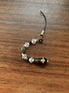 ストラップ　ブラック　クリスタル　ピンク　和風