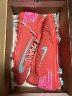 NIKE マーキュリアル スーパーフライ　サッカースパイクのサムネイル