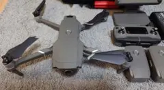 DJI MAVIC 2 ZOOM ドローン　バッテリー5個 ケース付属