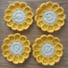 ハンドメイド コースター 花形 イエロー&アイボリー 4枚セット かぎ針編み