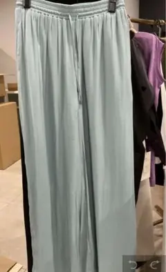 CLOCHE ライトブルー ワイドパンツ