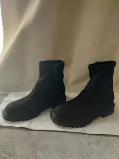 [美品]ブラックスエードジッパーブーツ