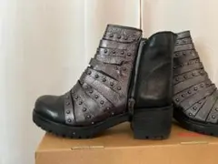 Item thumbnail for item c09d7bf7-0f5b-454b-b124-ad59e03c7f9b