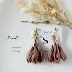 ▪シフォンタッセルチャーム×パール×メタルチャームピアス／イヤリング
