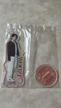 SEVENTEEN 2023 winterくじWOOZI アクリルスタンドのサムネイル