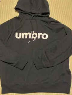 umbro 黒 パーカー
