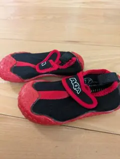 AQA キッズマリンスポーツシューズ　スノーケリング 17cm ブラック/レッド