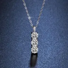 【送料無料】ブリリアントカットトリロジーダイヤモンドＣＺペンダントsv