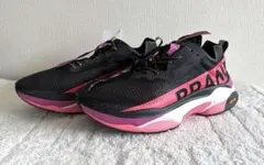 BRANDBLACK スニーカー 27.5cmブラック✖️ピンクのサムネイル