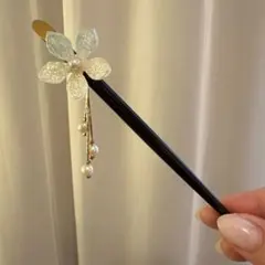 花の髪飾り かんざし