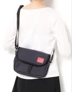 Item thumbnail for item 2a4e2b65-9670-4d8d-a225-1feb2e3e6ceb