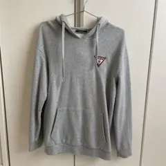 GUESS パーカー