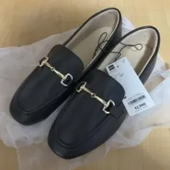 新品未使用　gu 　ビットローファ　M ブラックのサムネイル