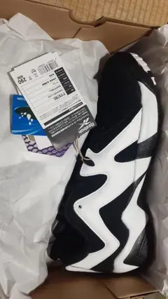 ReebokKamikazelow新品未使用黒白size29