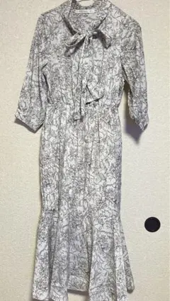 ロング　ワンピース　七分袖　リボン　花柄