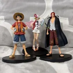 美品　ワンピース FILM RED ルフィ ウタ　シャンクス　フィギュアセット