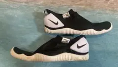 新品同　NIKE ナイキ　キッズサンダル ウォーターシューズ　黒メッシュ　20㎝