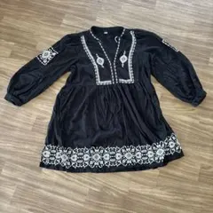 Old Navy 刺繍入りワンピース ブラック Lサイズのサムネイル