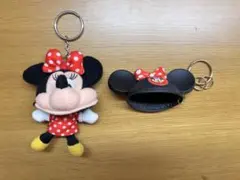 ミニーマウス　イヤーハットキーチェーン＆ファンキャップキーチェーン