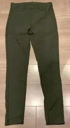 シューラルー　カーキ　裏起毛スキニーパンツ　オリーブカラー