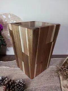 アカシア木製　手作り花挿し　ドライフラワーベースや鉢植えカバーなどに　その１