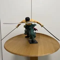 ワンピース ゾロ フィギュア