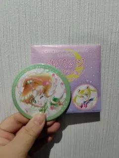 セーラームーン　セーラージュピター　フォログラム缶バッチ