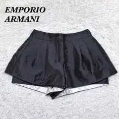 【美品】 EMPORIO ARMANI ショートパンツ 40 光沢ブラックのサムネイル