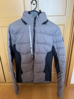 Canada Goose カナダグース ライトダウン　xs クリーニング済