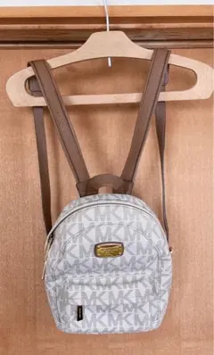MICHEAL KORS マイケルコース　リュック オフ　ホワイト　モノグラム