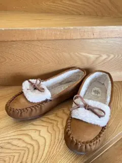 ブラウン スエード モカシン ファー付き