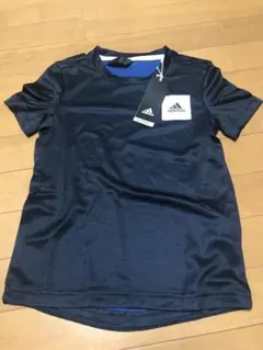 Lucy様　adidas Tシャツ