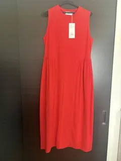 新品 AZUL ノースリーブワンピース レッド Mのサムネイル