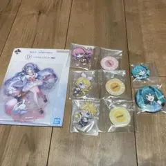 雪ミク、初音ミク、鏡音リン、レン、巡音ルカアクリルスタンド、缶バッジセット