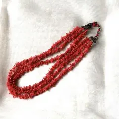 ネックレス　赤　サンゴ　風　3連　珊瑚
