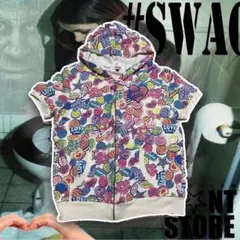 ピンクのラテスイーツプリントのジップアップパーカー