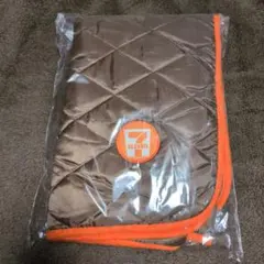 7-Eleven キルティングブランケット