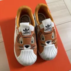 Item thumbnail for item 4ec90734-b804-4f90-b00a-7a7d0eada24e