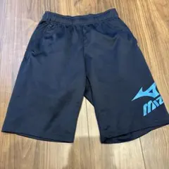 Mizuno 黒 ハーフパンツ　150