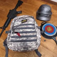 PUBG バックパック ヘルメット フライパン 銃 キーホルダー セット PUBG バックパック ヘルメット フライパン 銃 キーホルダー セット