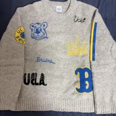 【極レア】UCLA カレッジロゴ 総柄 ニット セーター グレー クマのサムネイル
