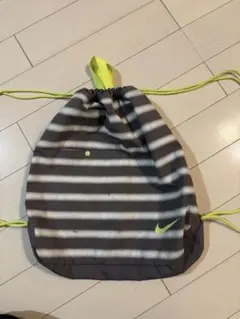 Nike ドローストリングバッグ グレー/ストライプ