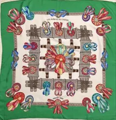 HERMÈS リボン スカーフ