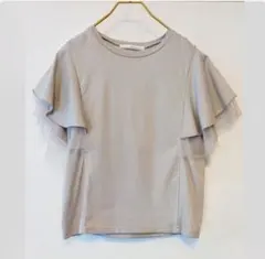 ELENCARE DUE チュール袖 フレアTシャツ ベージュのサムネイル