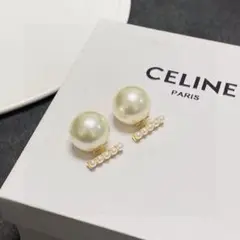 CELINE パール風イヤリング ゴールド