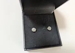 ダイヤモンド ピアス バイザヤード 計0.69ct pt - メルカリ