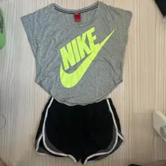 NIKE トレーニングウェア トップス　ズボン　セットのサムネイル